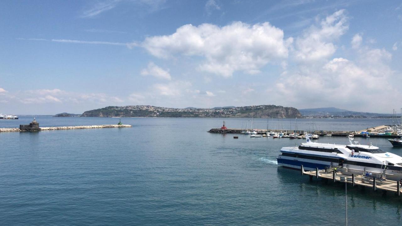 Bed and Breakfast Vento Di Mare Procida Exterior foto
