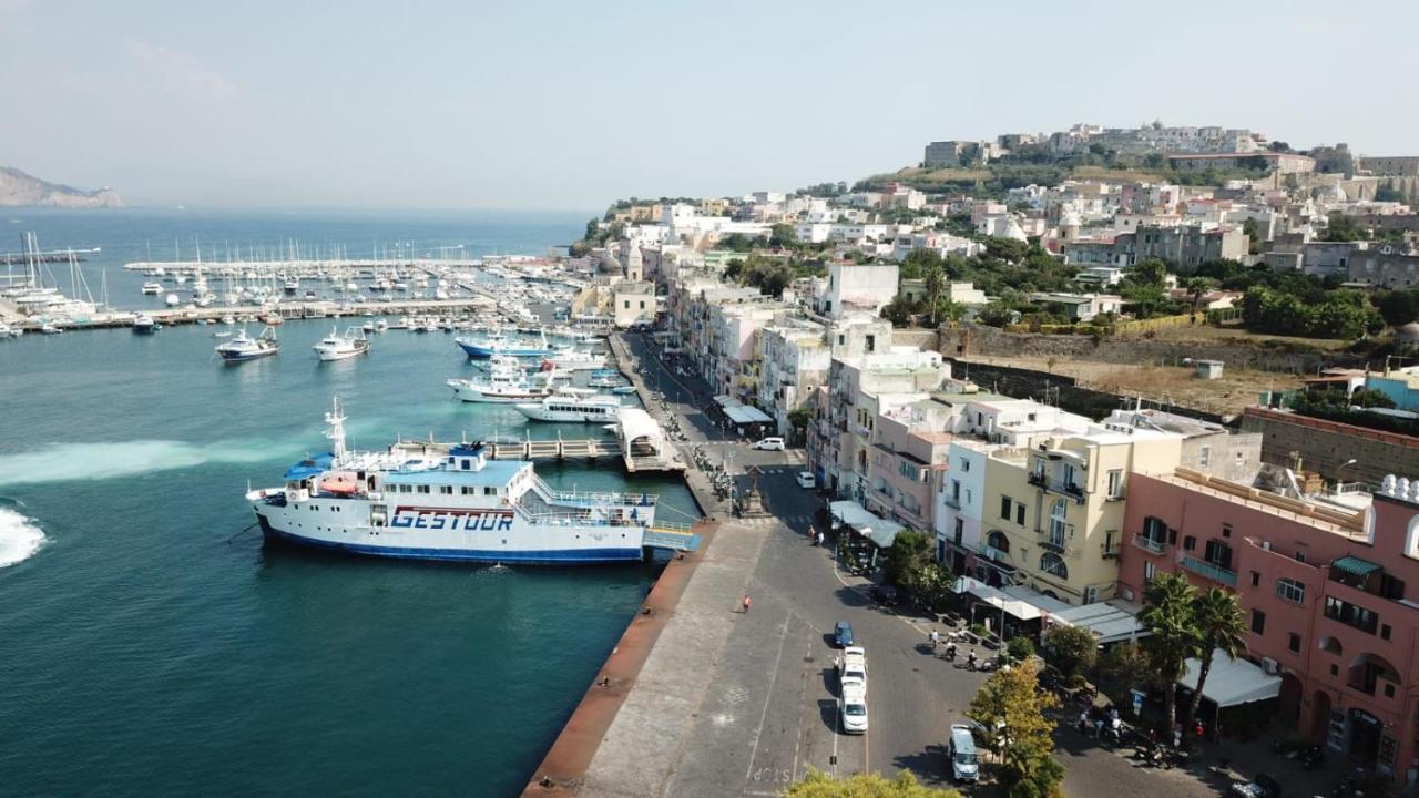 Bed and Breakfast Vento Di Mare Procida Exterior foto